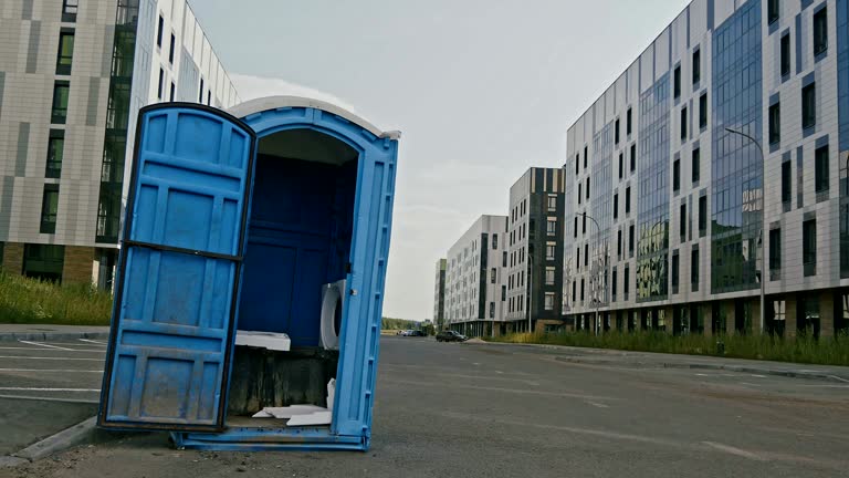 Types of Portable Toilets We Offer in Hawaiian Gardens, CA